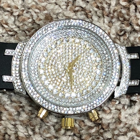NWOT Diamond Watch with FREE Bracelet - Picture 5 of 8